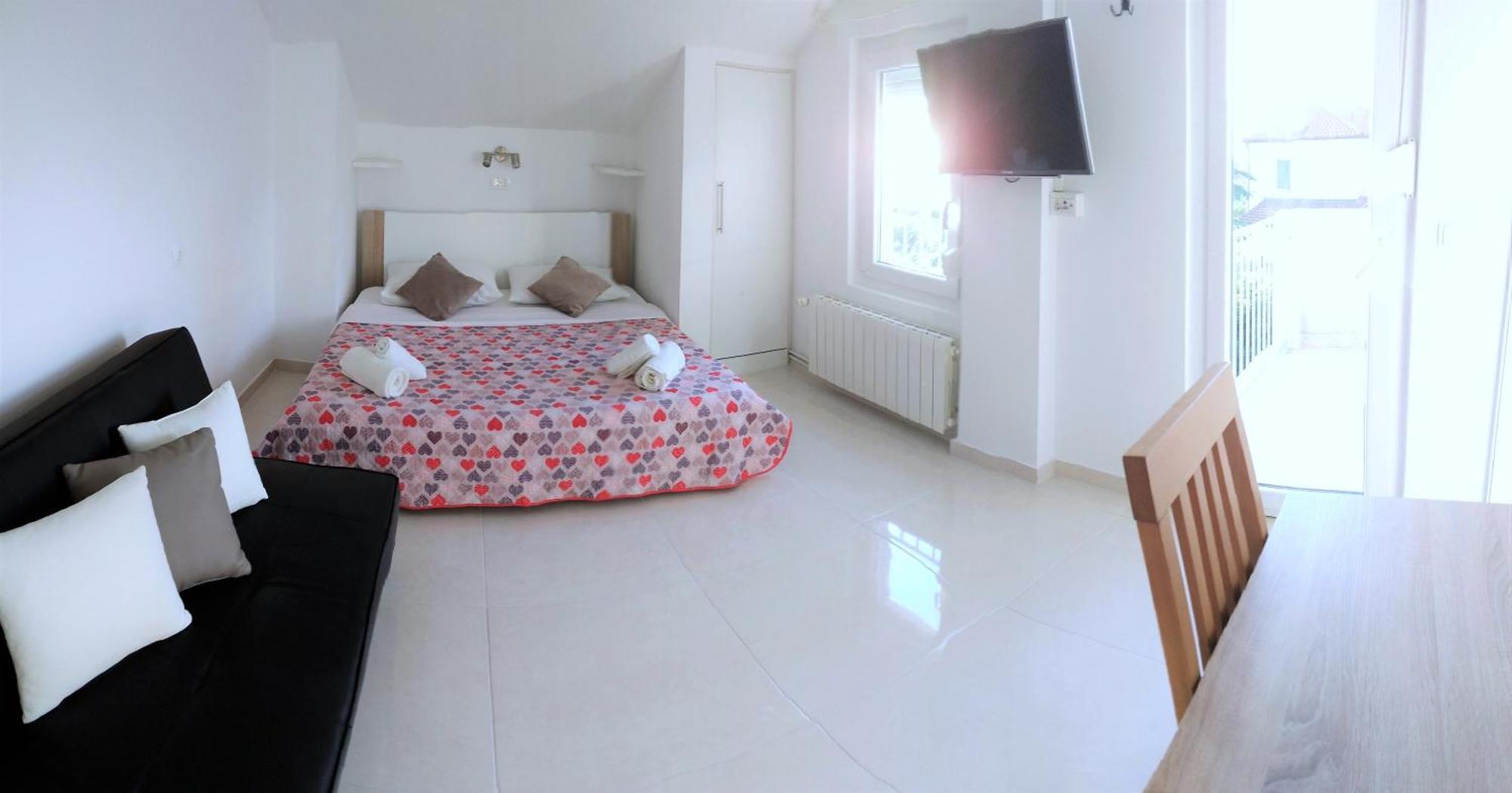 Guesthouse Cecilia 2 Malinska Extérieur photo