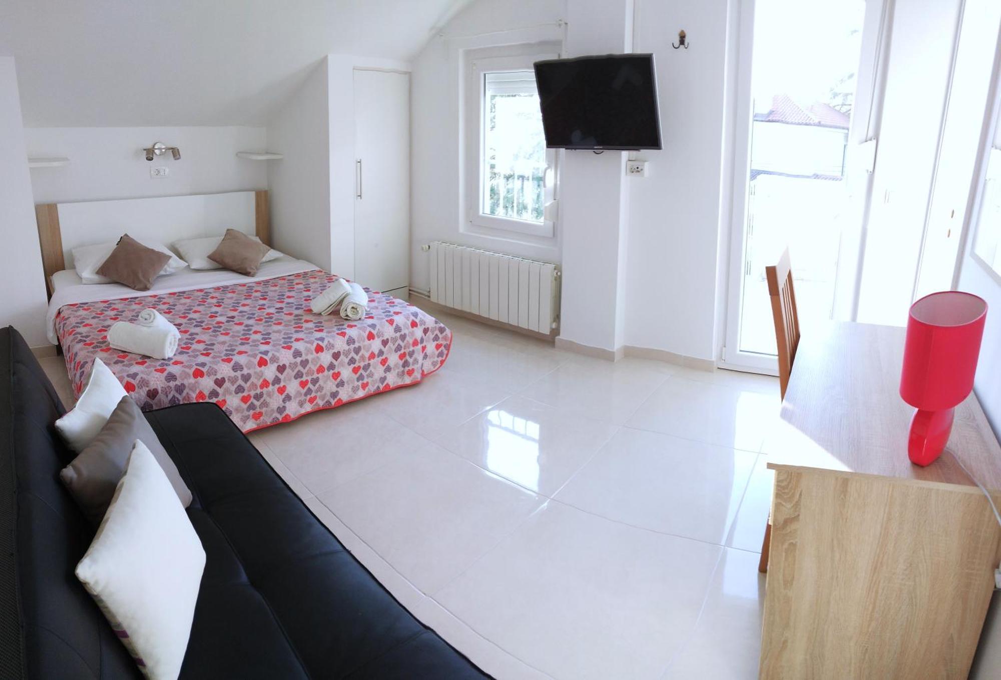 Guesthouse Cecilia 2 Malinska Extérieur photo