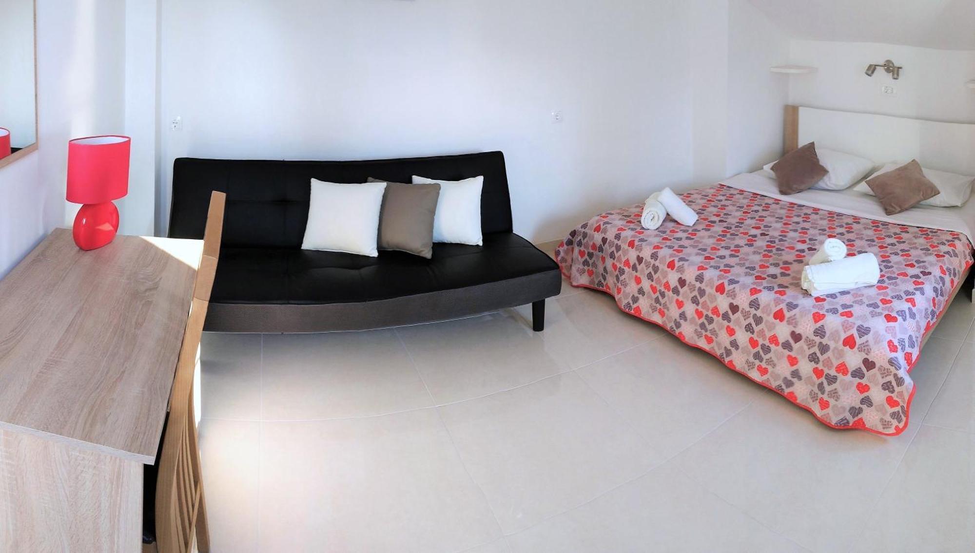 Guesthouse Cecilia 2 Malinska Extérieur photo