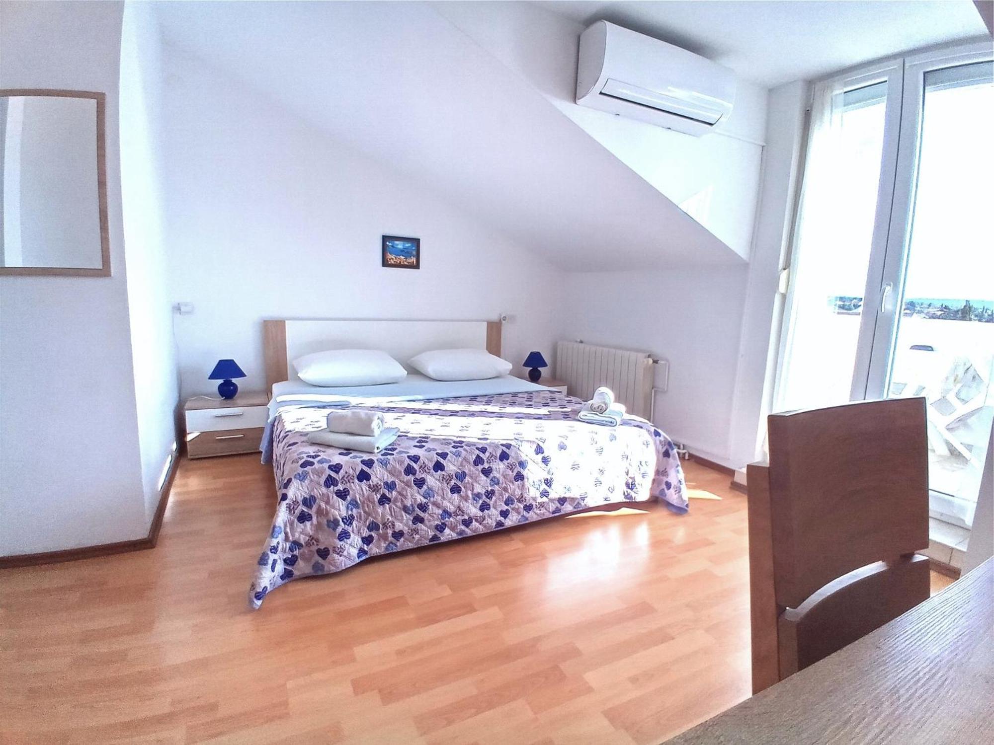 Guesthouse Cecilia 2 Malinska Extérieur photo